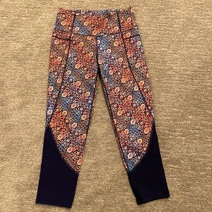 Slightly cropped Athleta leggings
